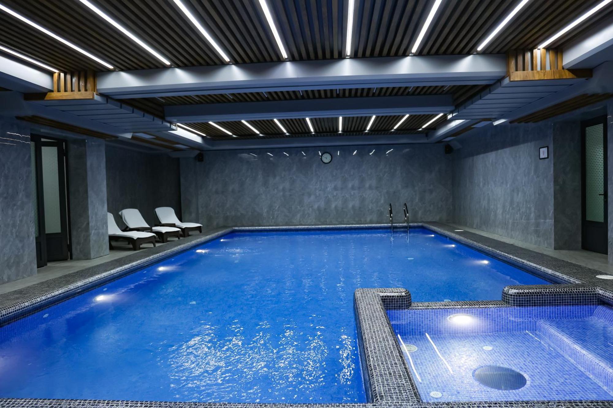 Mir Luxe Plaza Tashkent Exterior foto